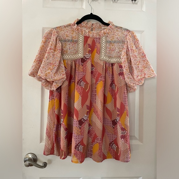 JODIFL Tops - JODIFL Floral Ruffle Neck Blouse Balloon Sleeves